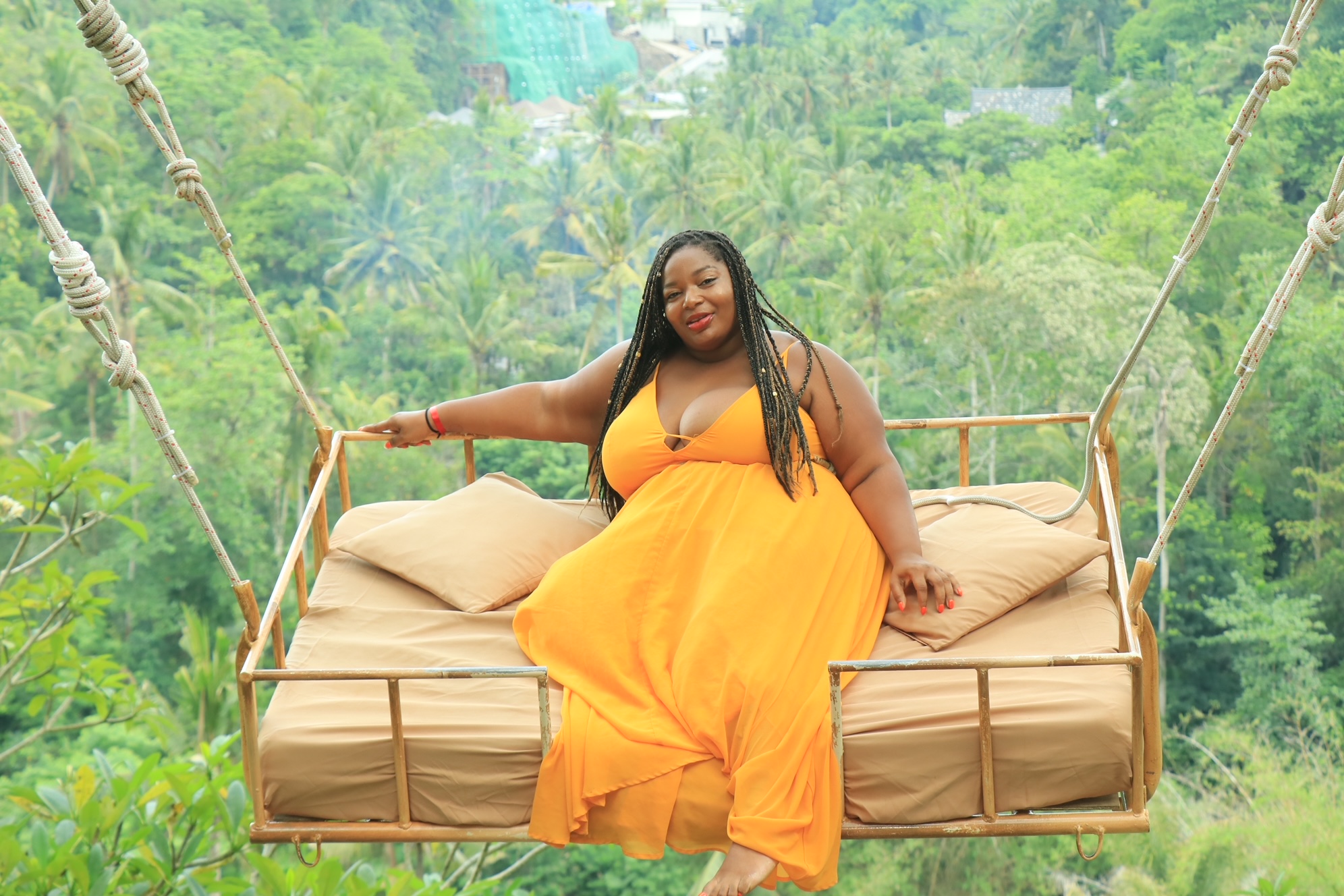 The Curvy Fashionista