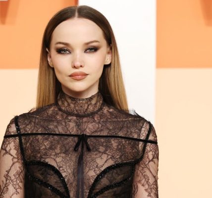 BEVERLY HILLS, CALIFORNIA - MARCH 02: Dove Cameron attends the 2025 Vanity Fair Oscar Party Hosted By Radhika Jones at Wallis Annenberg Center for the Performing Arts on March 02, 2025 in Beverly Hills, California. (Photo by Amy Sussman/Getty Images)