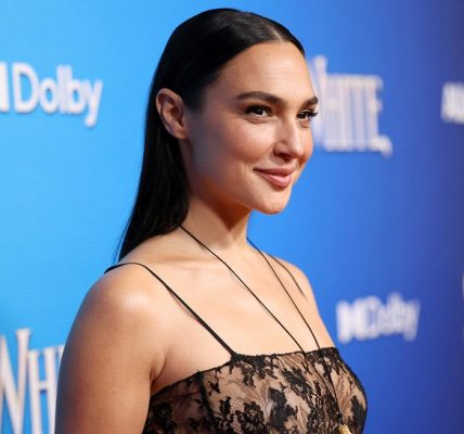 'Snow White' Premiere gal gadot