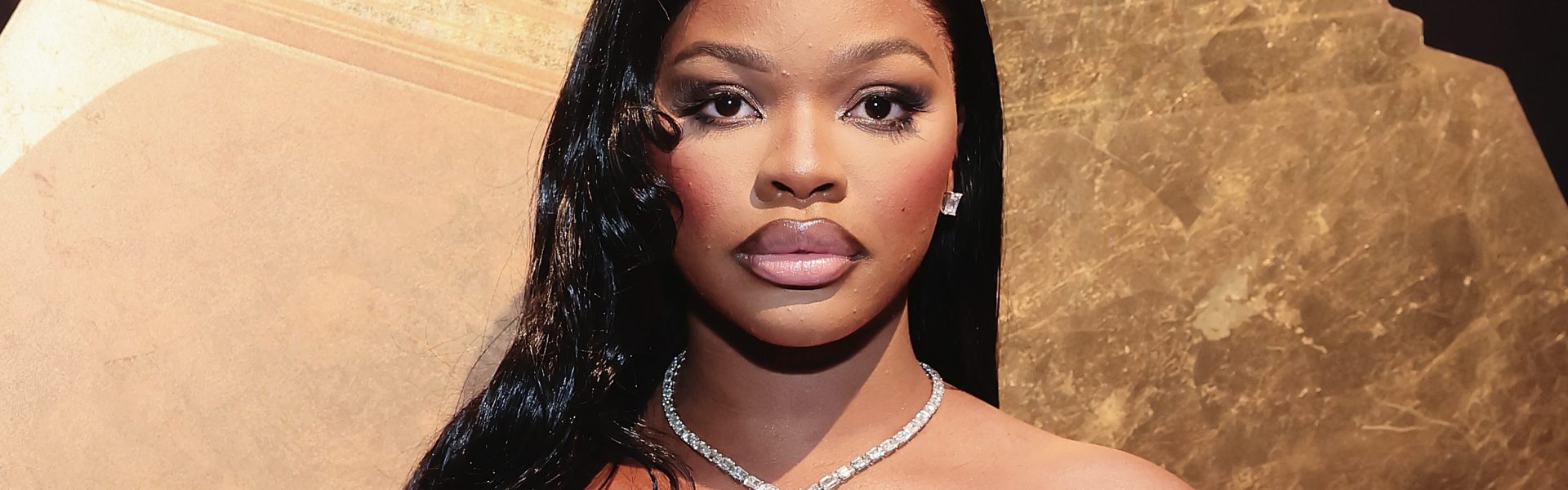 Oop! JT Pops OFF After Seeing Her Name Mentioned Amid Skin-Bleaching Allegations (WATCH)