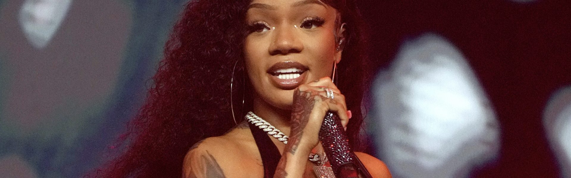 Social Media Calls Out GloRilla After She Shared Spicy Message About Woman, Seaira Austin, Going Viral For Botched Makeup Job (PHOTOS)