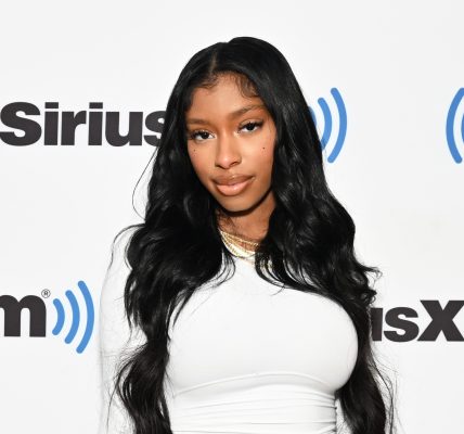 Issa Wife! Bernice Burgos' Daughter Ashley Shows Off $100,000 Ring Amid Her Wedding Footage (VIDEO) Sambou Camara