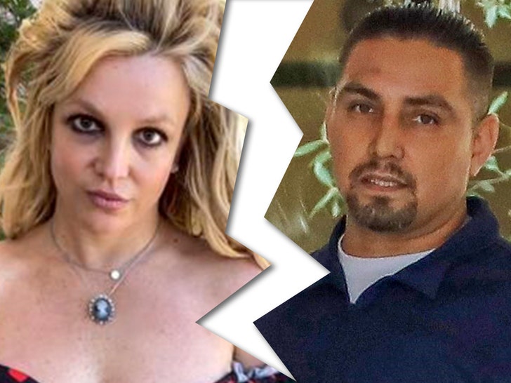 britney-spears-Paul-Soliz-split-backgrid-ig-1