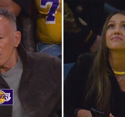 041225_laker_game-kal
