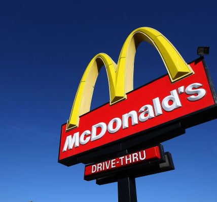 Georgia Father Chris Louis Custody Leaves Kids McDonalds Job Interview Hunting