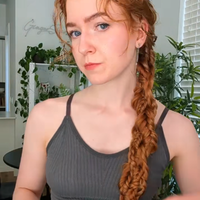TikToker Gingersnark recreates a braid worn by Ciri on The Witcher that involves four types of braids