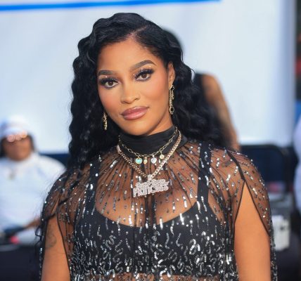 The Internet Is Livin' For Joseline Hernandez & Bonnie Bella's Fancy Dinner Date