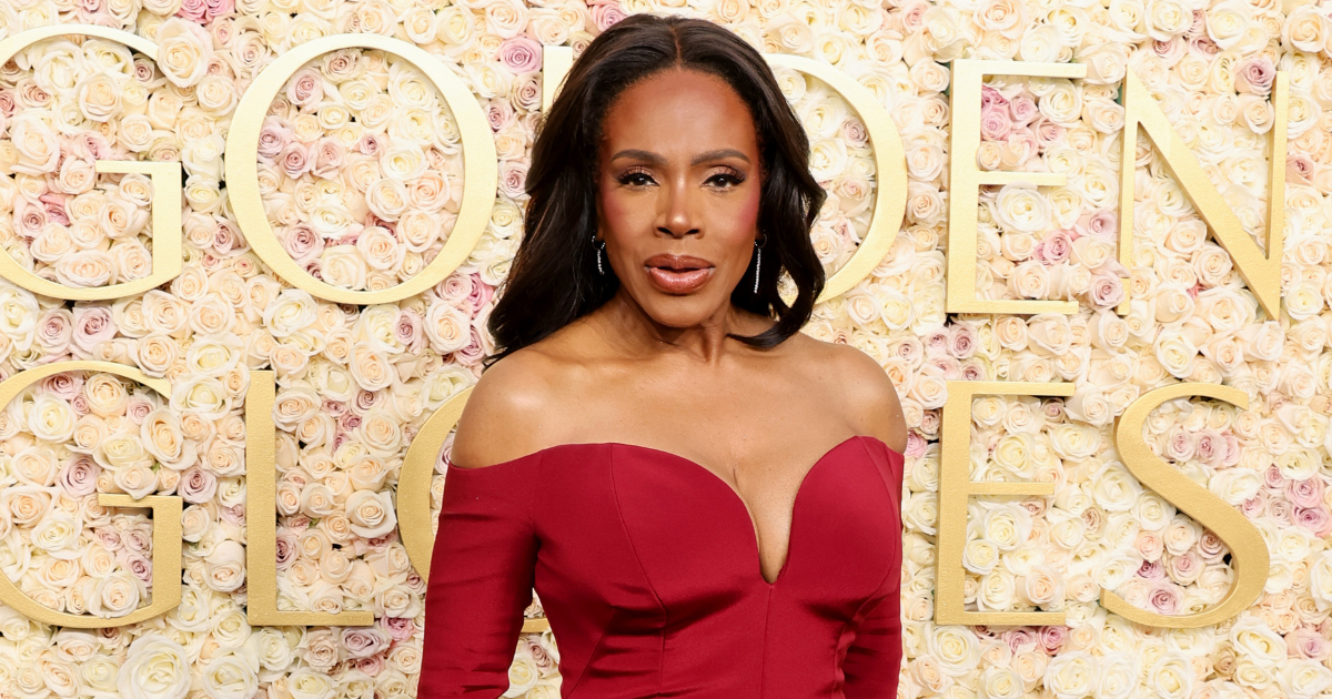 Sheryl Lee Ralph Spills On Her Scary Car Crash That Landed Her Arm In A Sling