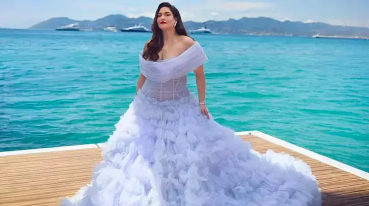 The Curvy Fashionista