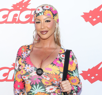 Social Media Weighs IN As Amber Rose Defends Calling Herself An African Queen With THIS Response (VIDEO)