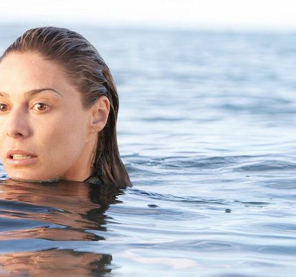 Legally Blonde director Robert Luketic has signed on to take the helm of the deep-sea survival thriller Resurface