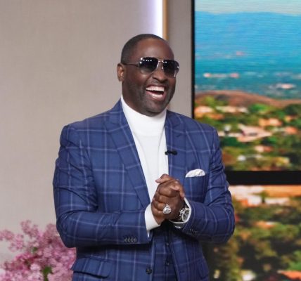 Johnny Gill Sets Social Media On Fire With Lit Star-Studded Backyard Birthday Bash