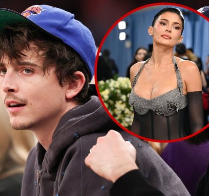 Timothee Chalamet kylie jenner knicks met gala shutter getty