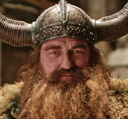 gerard butler dragon