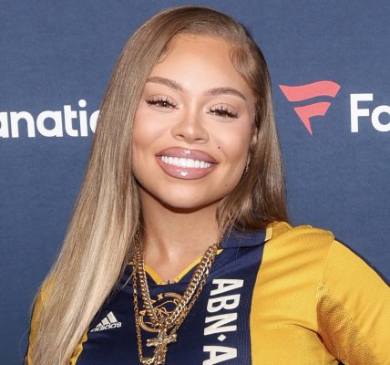 Hey, Mama! Latto's Mom, Misti Pitts, Steps Out Alongside Her & Her Sister, Brooklyn Nikole, In Paris (VIDEO)