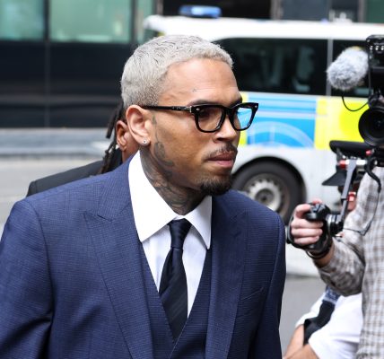 Chris Brown's London Nightclub Assault Lawsuit Dropped After Accuser Files To Dismiss