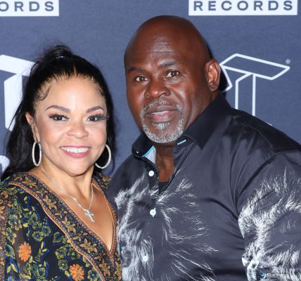 David Tamela Mann Divorce Rumors 37-Year Relationship Video