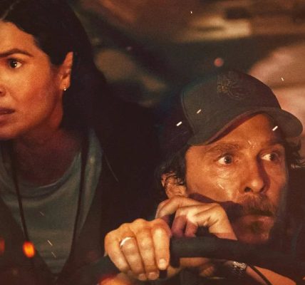 A full trailer has been released for the thriller The Lost Bus, directed by Paul Greengrass and starring Matthew McConaughey