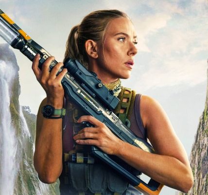 The latest entry in the Jurassic franchise is now in theatres, and we want to know, what did you think of Jurassic World Rebirth?