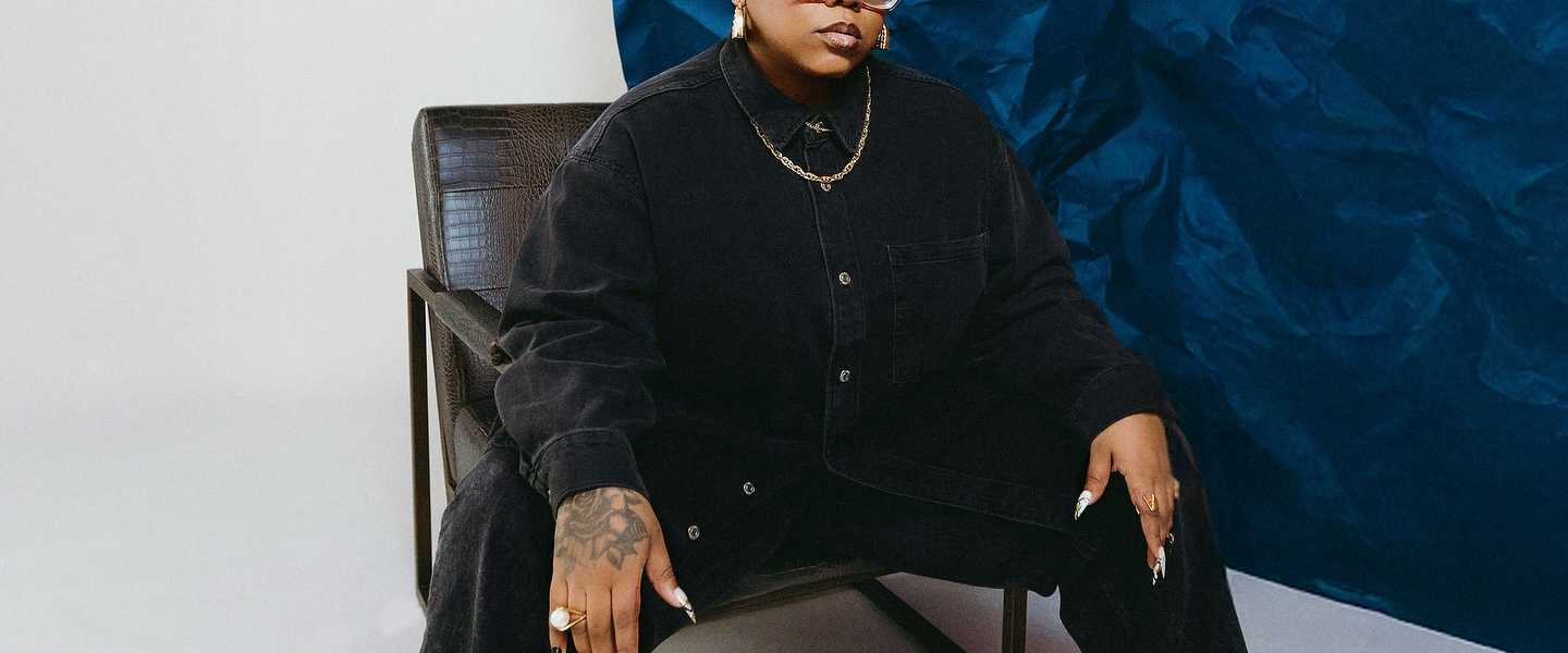 AK Brown Curvy Boss 1 e1761757115282