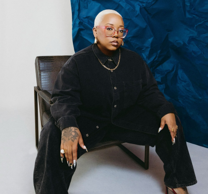 AK Brown Curvy Boss 1 e1761757115282