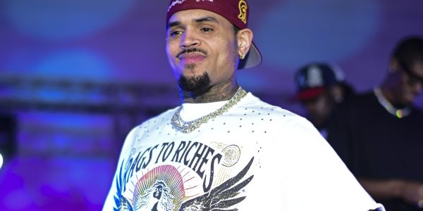 Chris Brown & His Dad Melt Fans Hearts With Rare Backstage Moment At 'Breezy Bowl' Tour