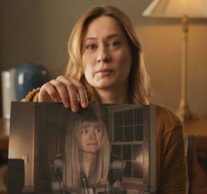 New poster for the horror film Shelby Oaks features the names of the 14,720 people who contributed to the Kickstarter campaign