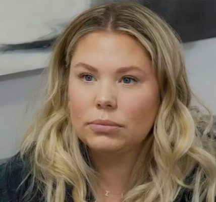 Kailyn Lowry on camera.
