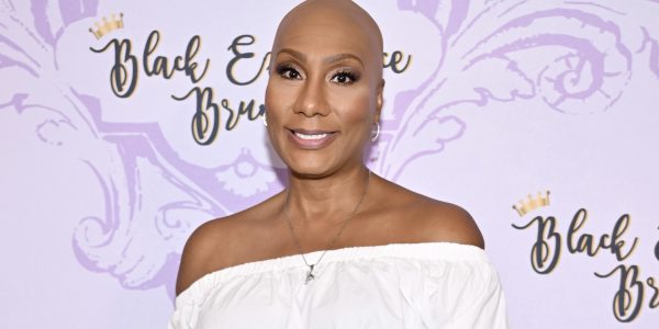 A Look! Towanda Braxton Dons Purple Wedding Dress To Marry Longtime Partner Sean Hall (VIDEOS)