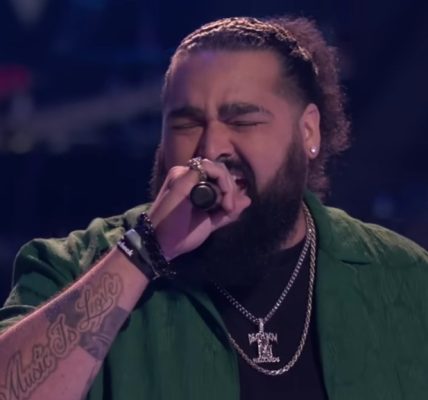 Ralph Edwards performs during "The Voice" Knockouts