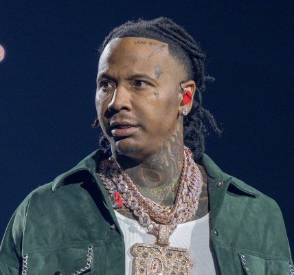 Social Media Explodes After Clip Shows Fan Planting Kiss On Moneybagg Yo