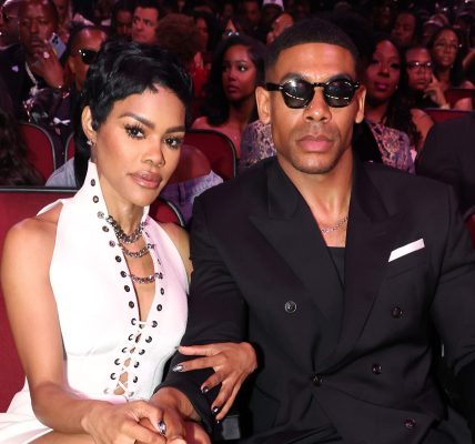 Teyana Taylor Has Fans Hollerin' With Risqué Dance Moves For Aaron Pierre