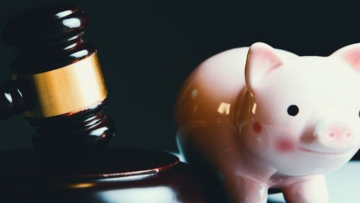 The Hidden Costs Of Being Plus-Size In Everyday Life