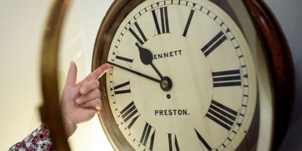 When Is Fall Back 2025? Date When Daylight Savings Ends