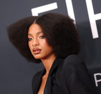 Back In The Day? Willow Smith’s Old-School Dating Debate Sends The TL Into Chaos (VIDEO)