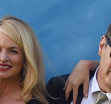 Dan Aykroyd's Ex-Wife: Everything to Know About Donna Dixon After Their Split