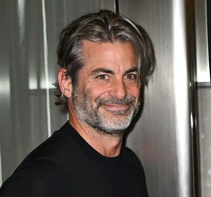 Jim Curtis' Health: Jennifer Aniston's Boyfriend's 'Misdiagnosed Illness' Caused a Limp, Paralysis & More