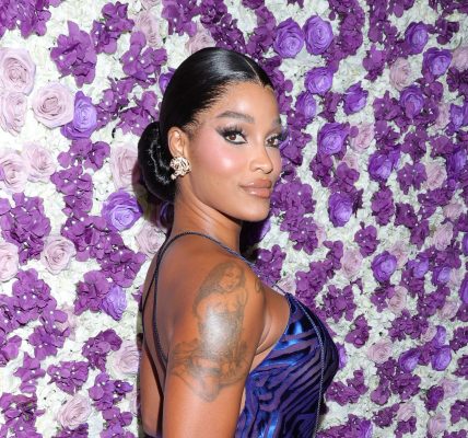 Joseline Hernandez & Bonnie Bella Melt The TL With Their Sweet Thanksgiving Flicks