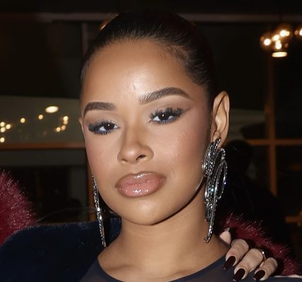 Oop! Taina Williams Claps Back At Internet Users Sexualizing Clip Of Emmy & Essex Embracing & Kissing (VIDEOS)