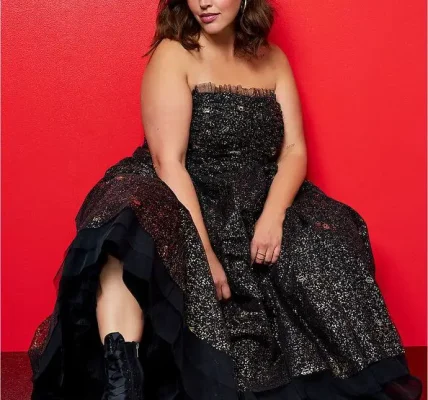 plus size party dress- BETSEY JOHNSON STRAPLESS TULLE TEA DRESS