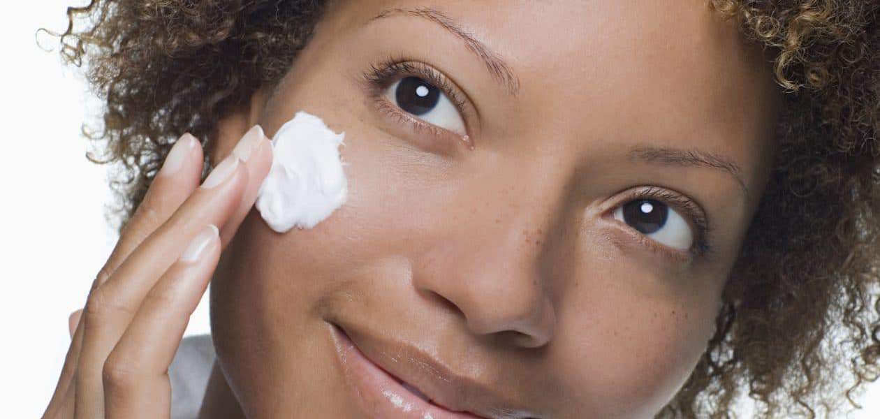 Moisturizing skin in Winter