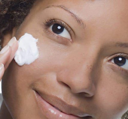 Moisturizing skin in Winter