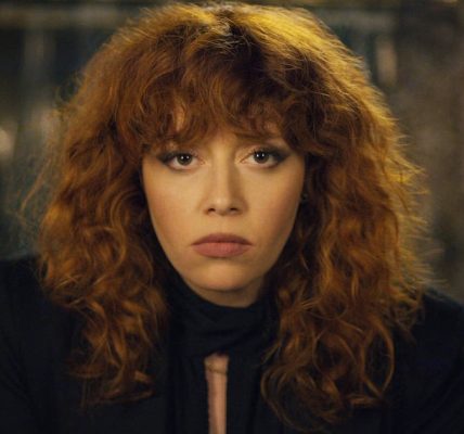 Natasha Lyonne will be using clean, ethical AI as a tool on her feature directorial debut, the sci-fi film Uncanny Valley