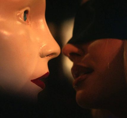 Eli Roth's The Horror Section has acquired distribution rights to the sexy slasher Stiletto, starring Gigi Gustin