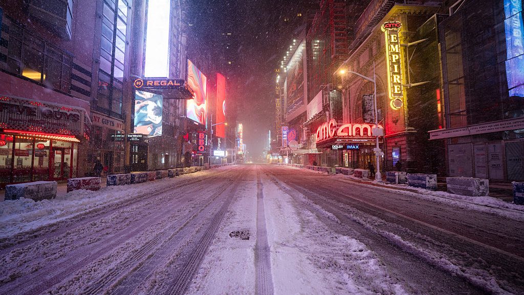 How Long Will the Travel Ban in NYC Last? Updates Amid Blizzard