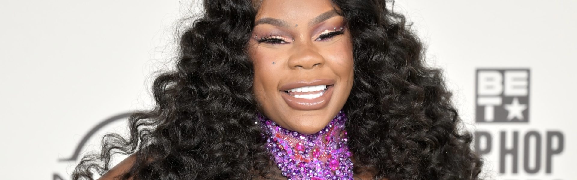 Congrats! Sukihana & Snoop Learn Their Unborn Baby's Gender At Recent Reveal (WATCH)