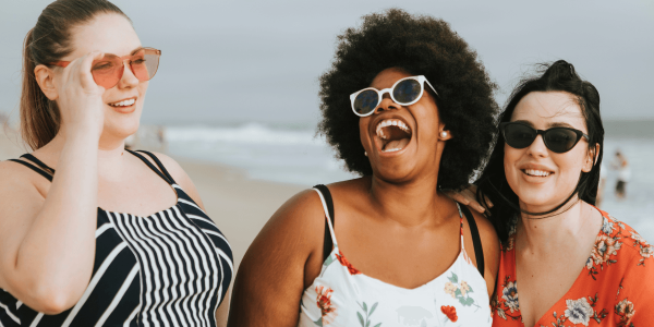 plussizewomenonbeach