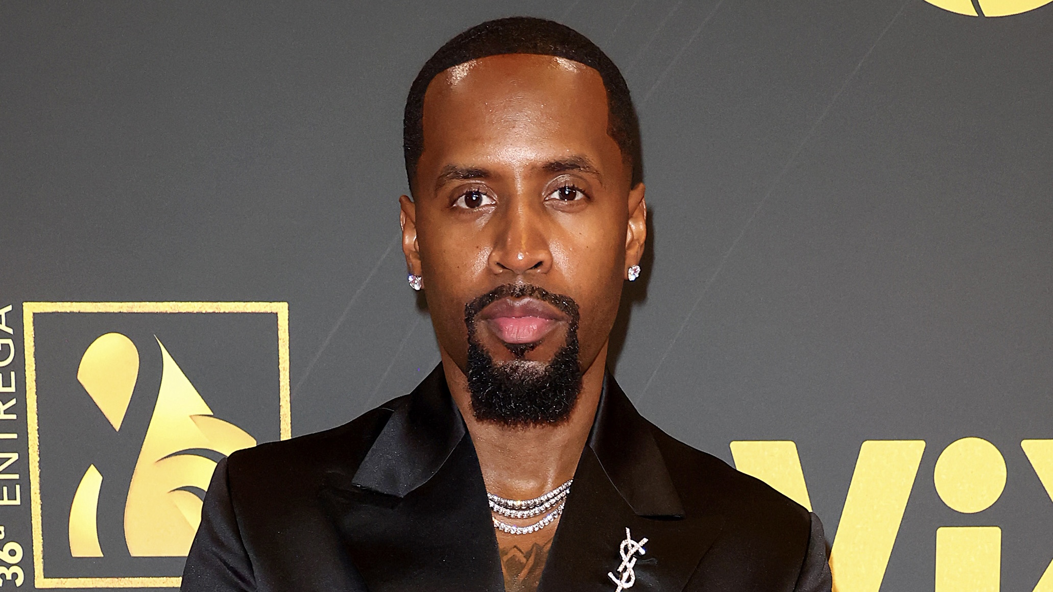 Internet Users Share Support For Safaree After He Says He Feels Like He Doesn’t Want To Be Here Anymore Following The Passing Of His Mom