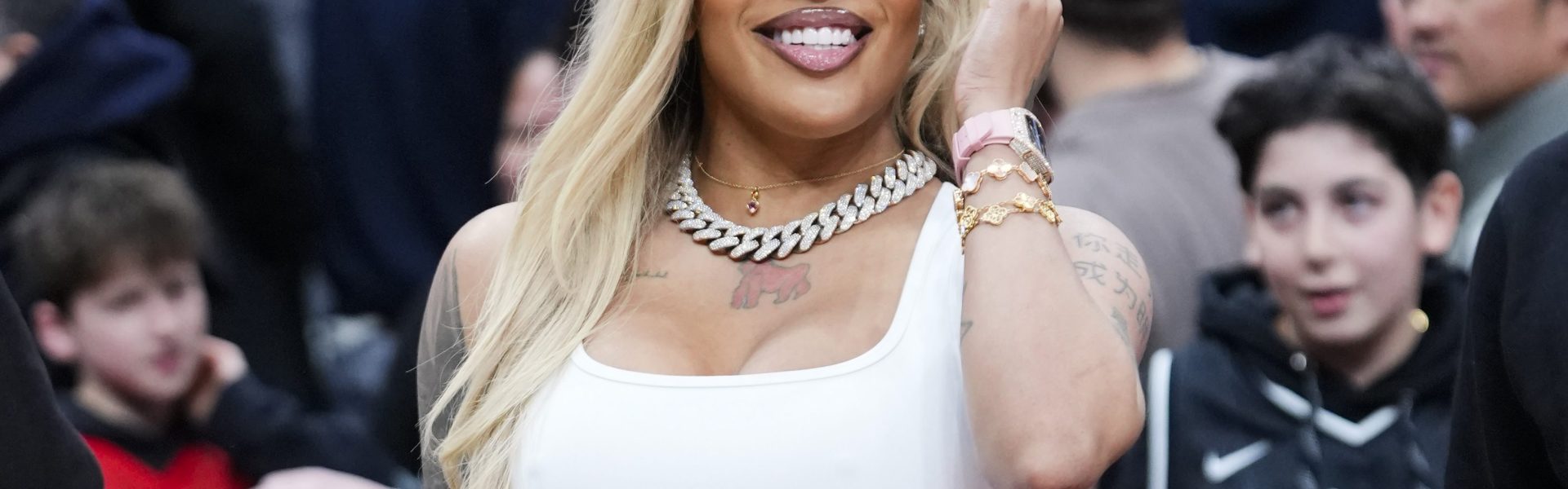 GloRilla Addresses Pregnancy Rumors During Recent Basketball Game Appearance