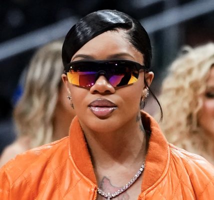 Oop! GloRilla Seemingly Continues To Clap Back At Pregnancy Rumors With Latest Social Media Post (PHOTOS + VIDEO)